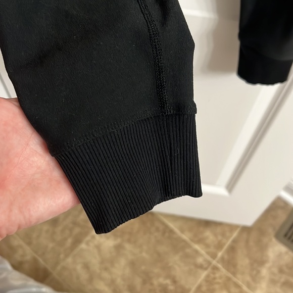 Dri-Fit high waisted Nike leggings, size small - Picture 3 of 7